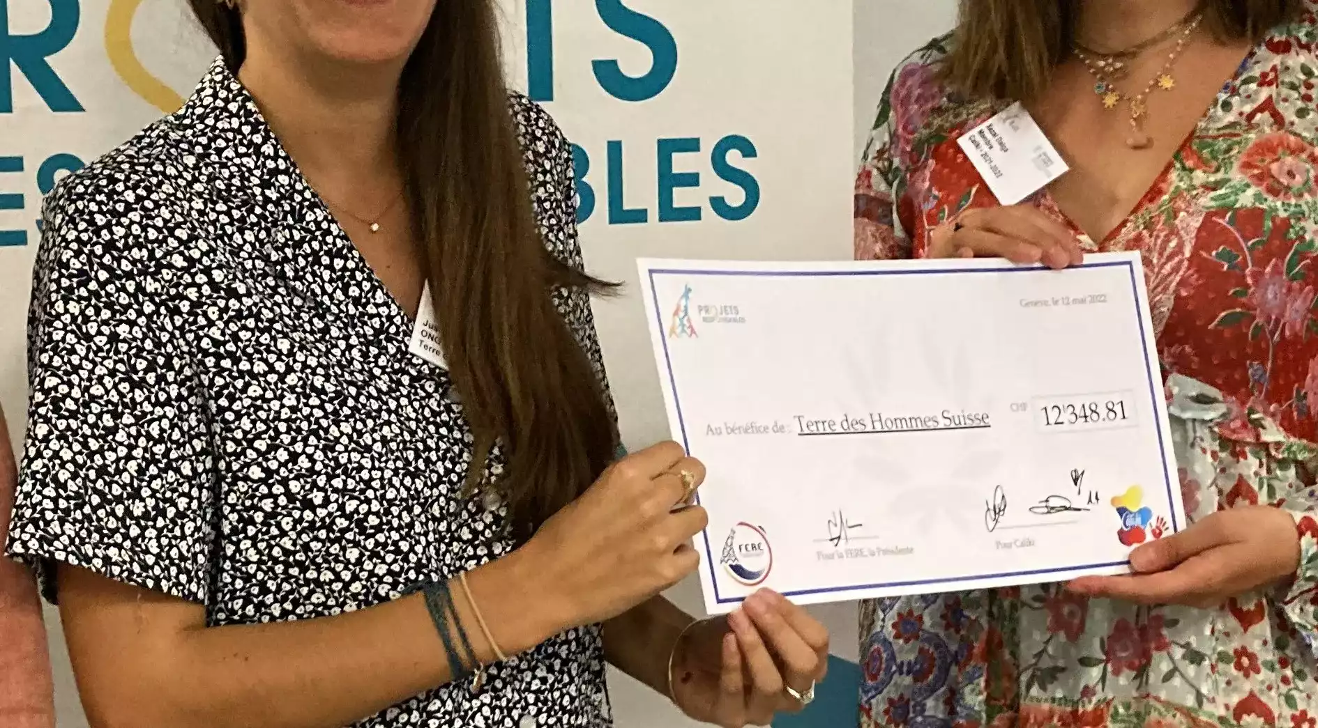 chèque gros plan terre des hommes